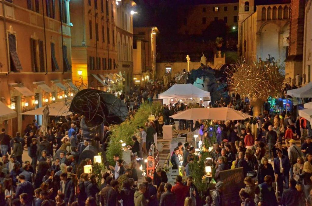 Hotel Crystal Marina di Pietrasanta Bagian luar foto